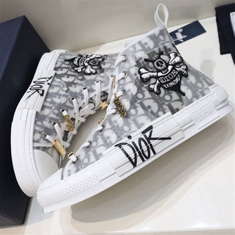 dior b23 high 'dior oblique - shawn bee embroidery patch'|high top bee embroidery.